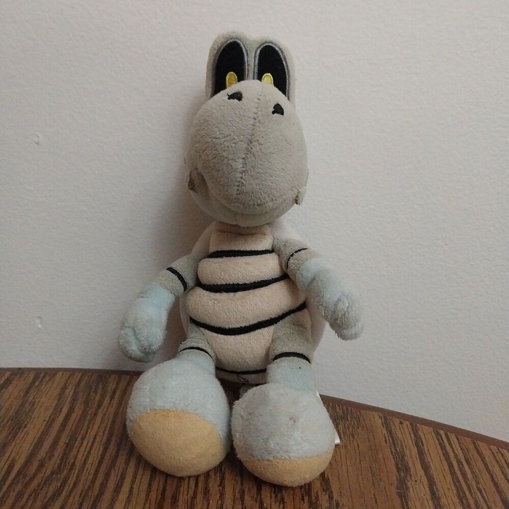 Super Mario Bros Dry Bones Koopa 8" Plush toy Nintendo 2017